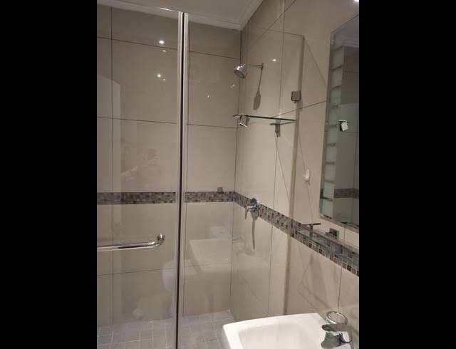 2 BEDROOM APARTMENT FOR SALE IN UMHLANGA RIDGE